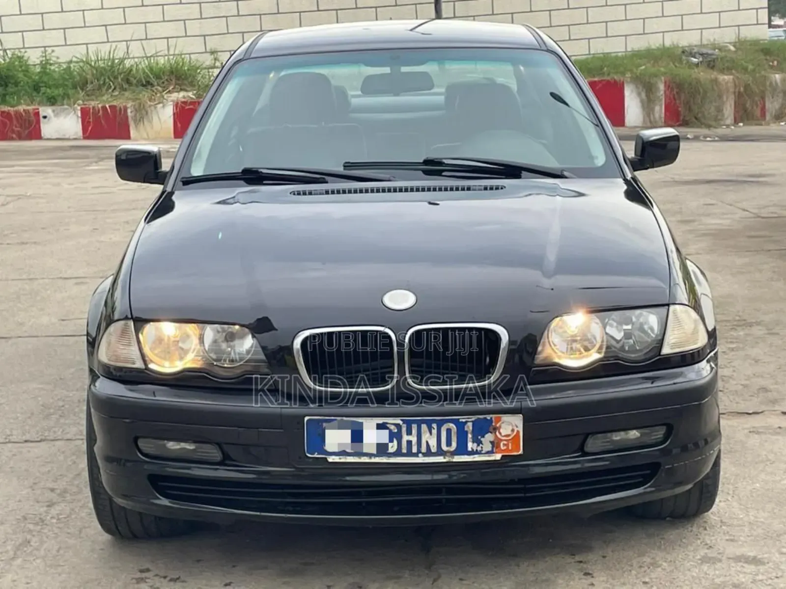 BMW 318i 2001 Noir