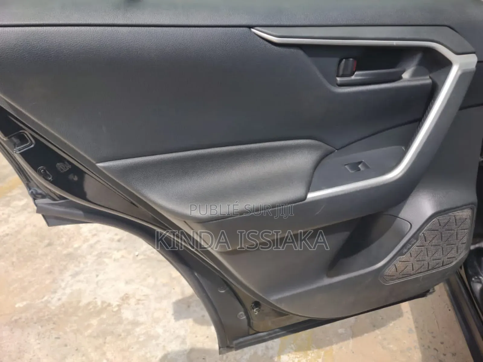 Toyota RAV4 LE AWD 2023 Noir