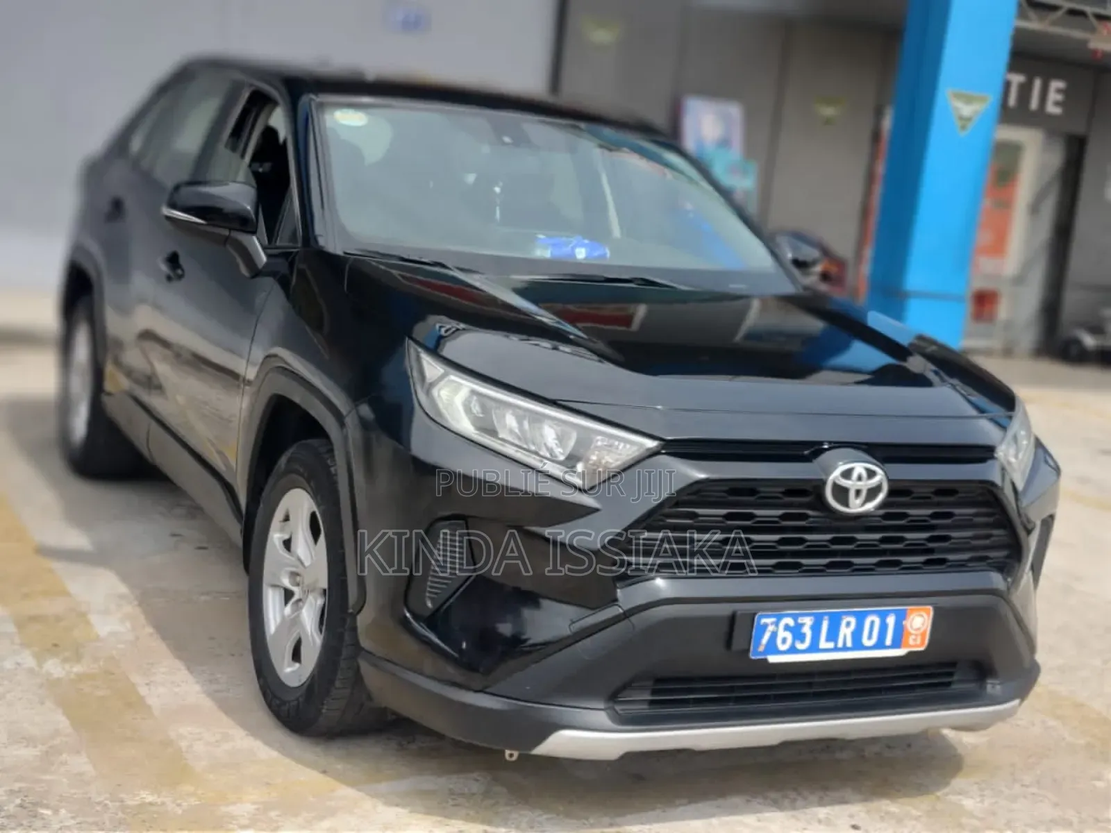 Toyota RAV4 LE AWD 2023 Noir