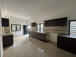 Furnished 4chbre Duplex dans Location Immobilière, Cocody à Louer