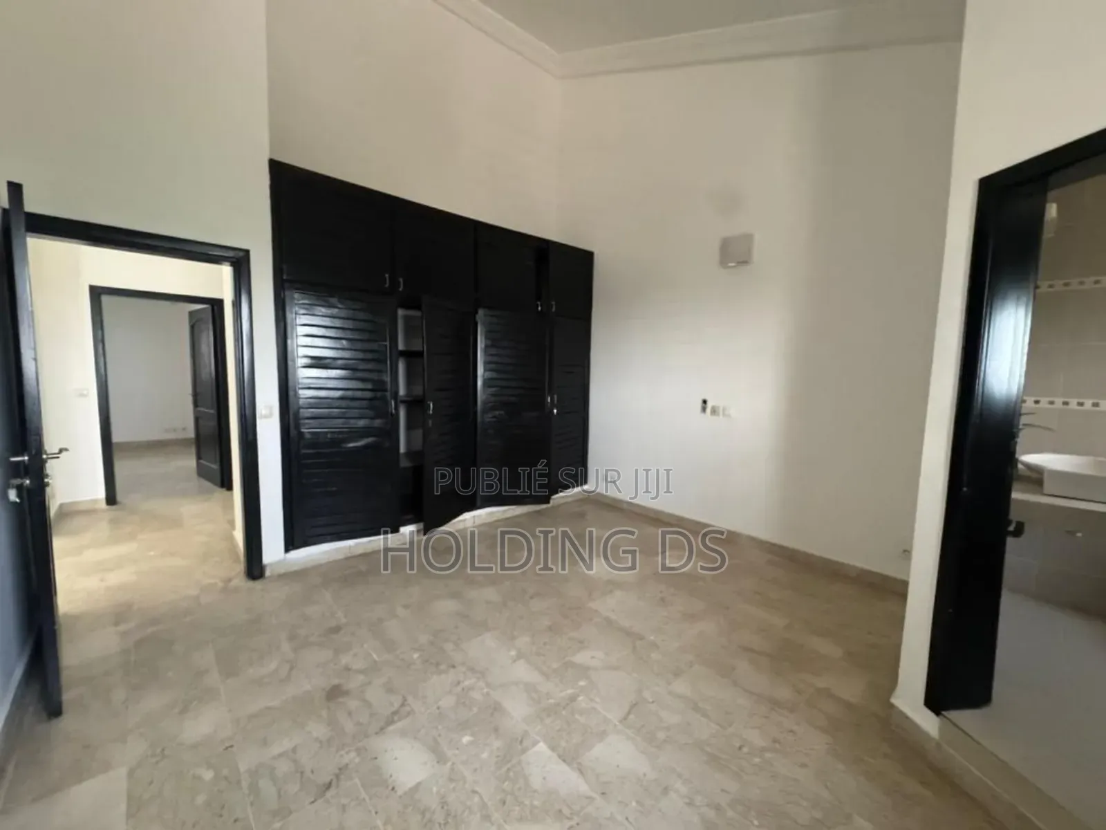 Furnished 4chbre Duplex dans Location Immobilière, Cocody à Louer