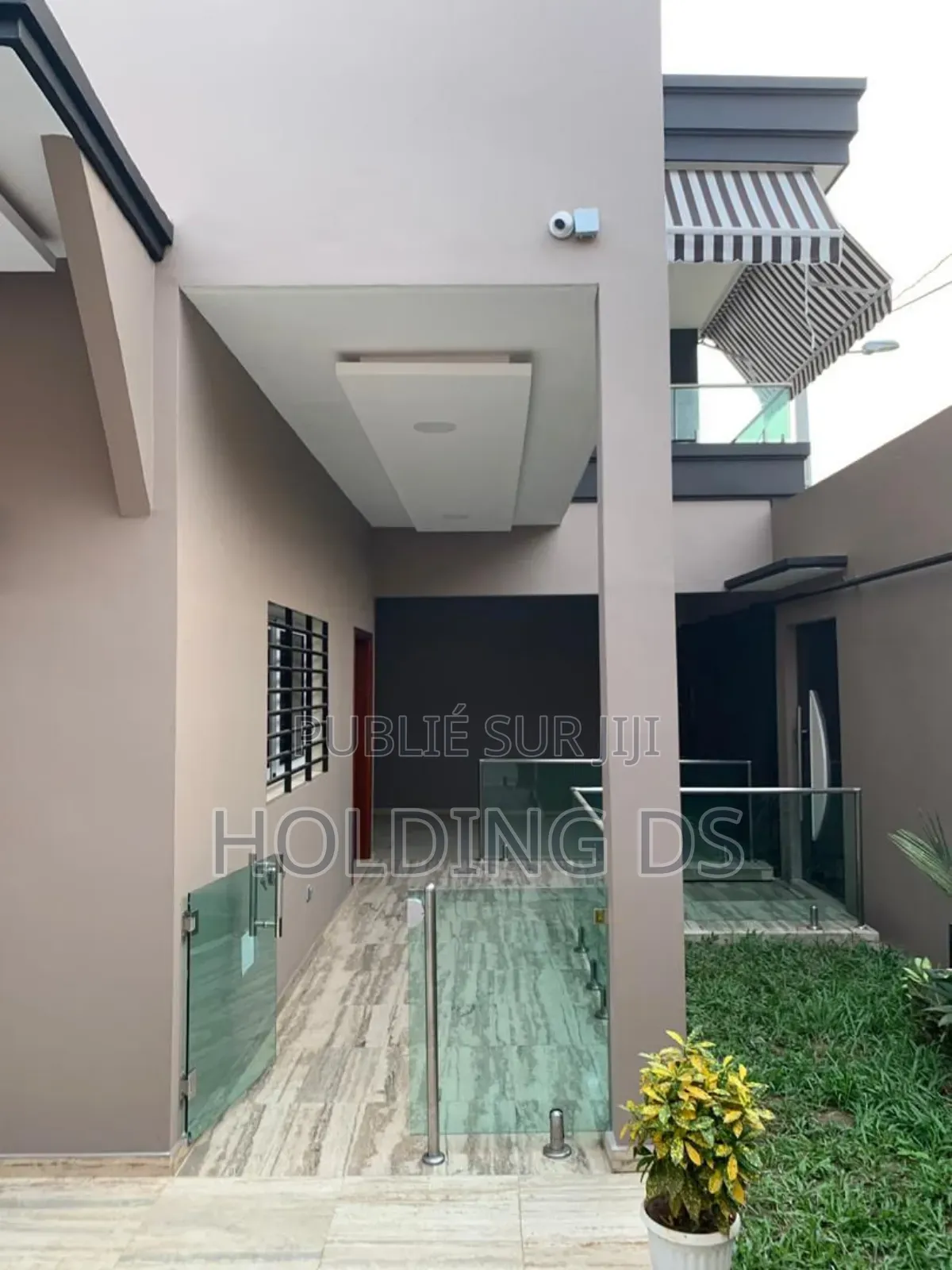 Furnished 5chbre Duplex dans Location Immobilière, Cocody à Louer