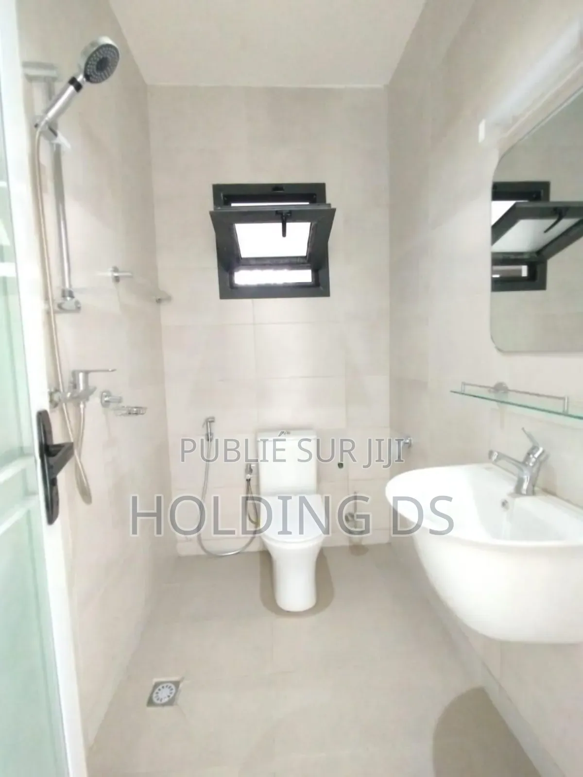 Furnished 5chbre Duplex dans Location Immobilière, Cocody à Louer