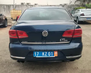 Volkswagen Passat 2015 Bleu