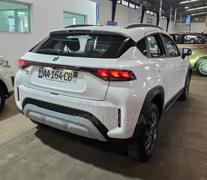 Suzuki Fronx 2024 Blanc cassé