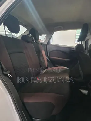 Suzuki Fronx 2024 Blanc cassé