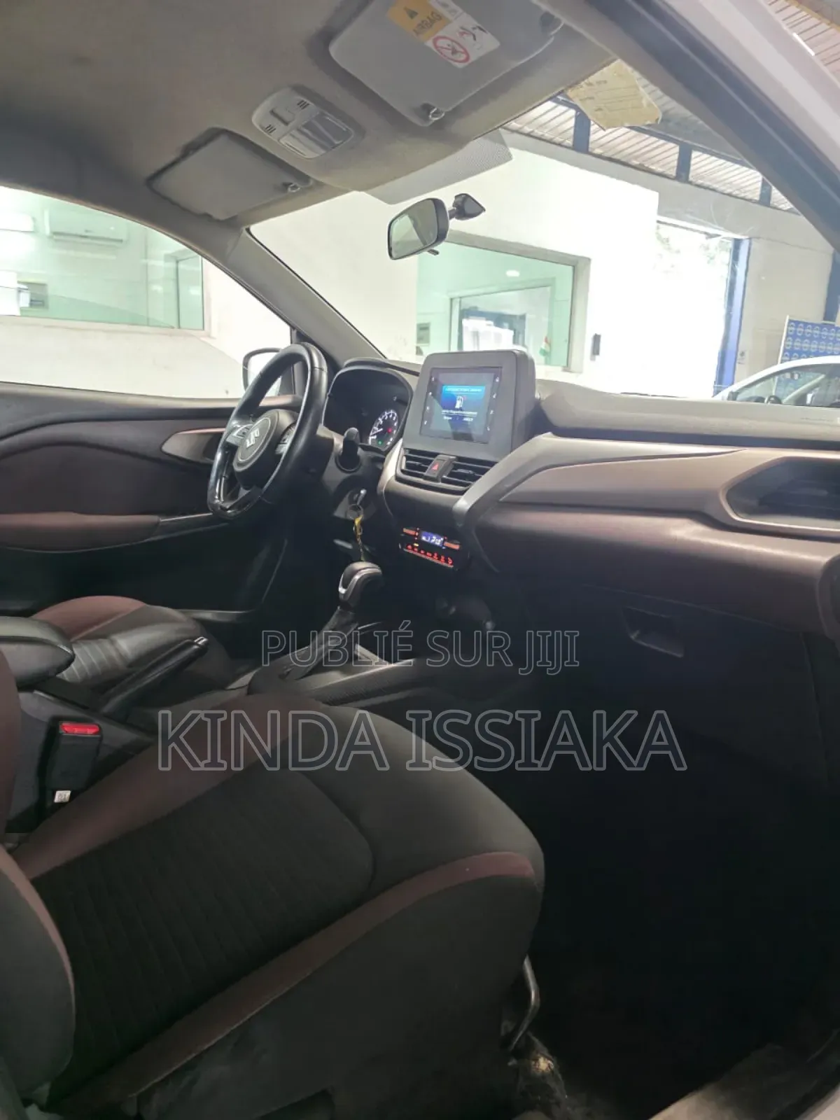 Suzuki Fronx 2024 Blanc cassé