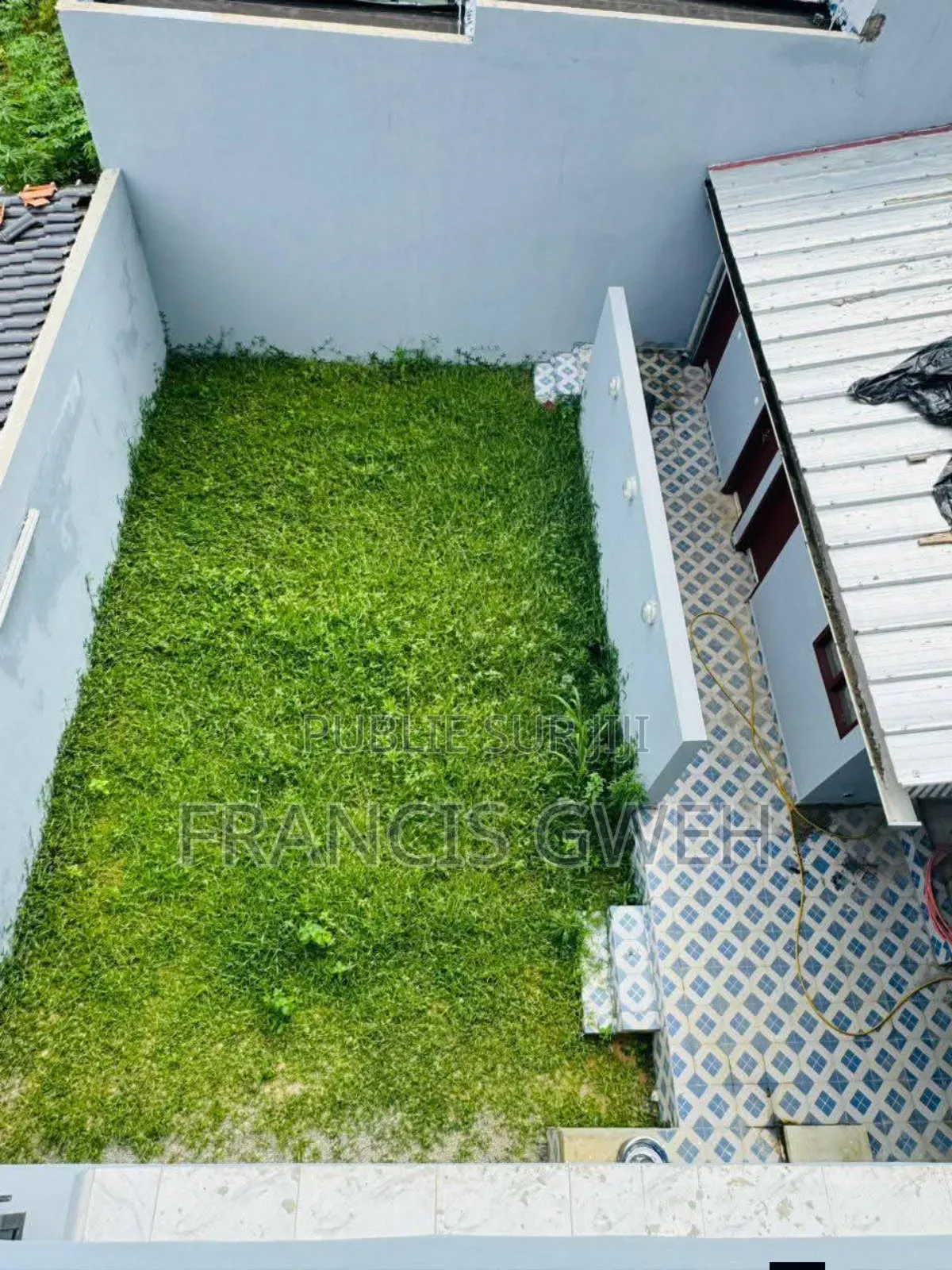 4chbre Duplex dans Francis Gweh, Cocody à Vendre