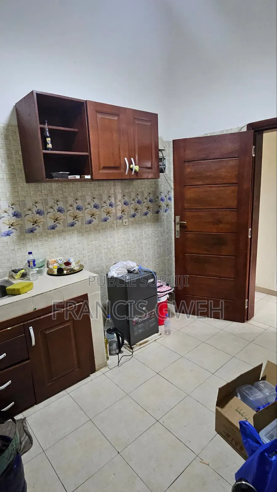 3chbre Duplex dans Francis Gweh, Cocody à Louer