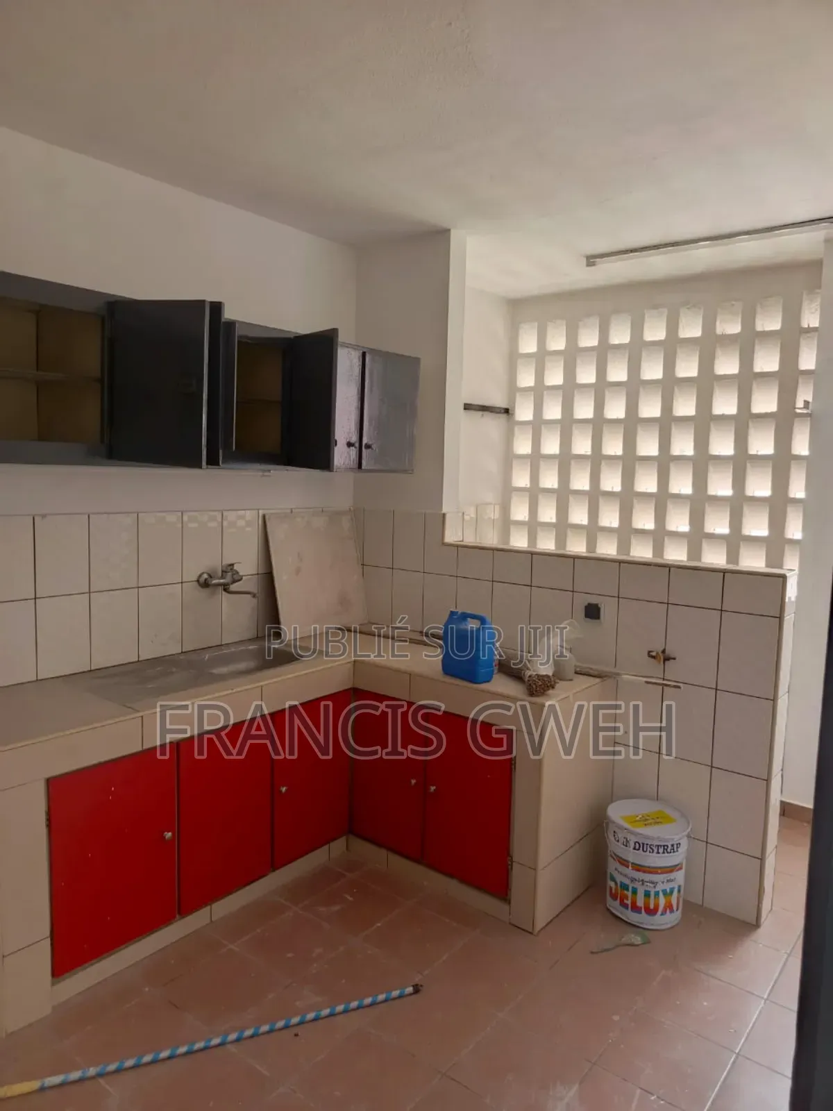 3chbre Appartement dans Francis Gweh, Cocody à Louer