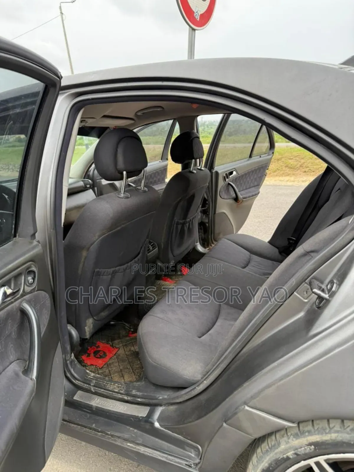 Mercedes-Benz C200 2004 Noir Mat