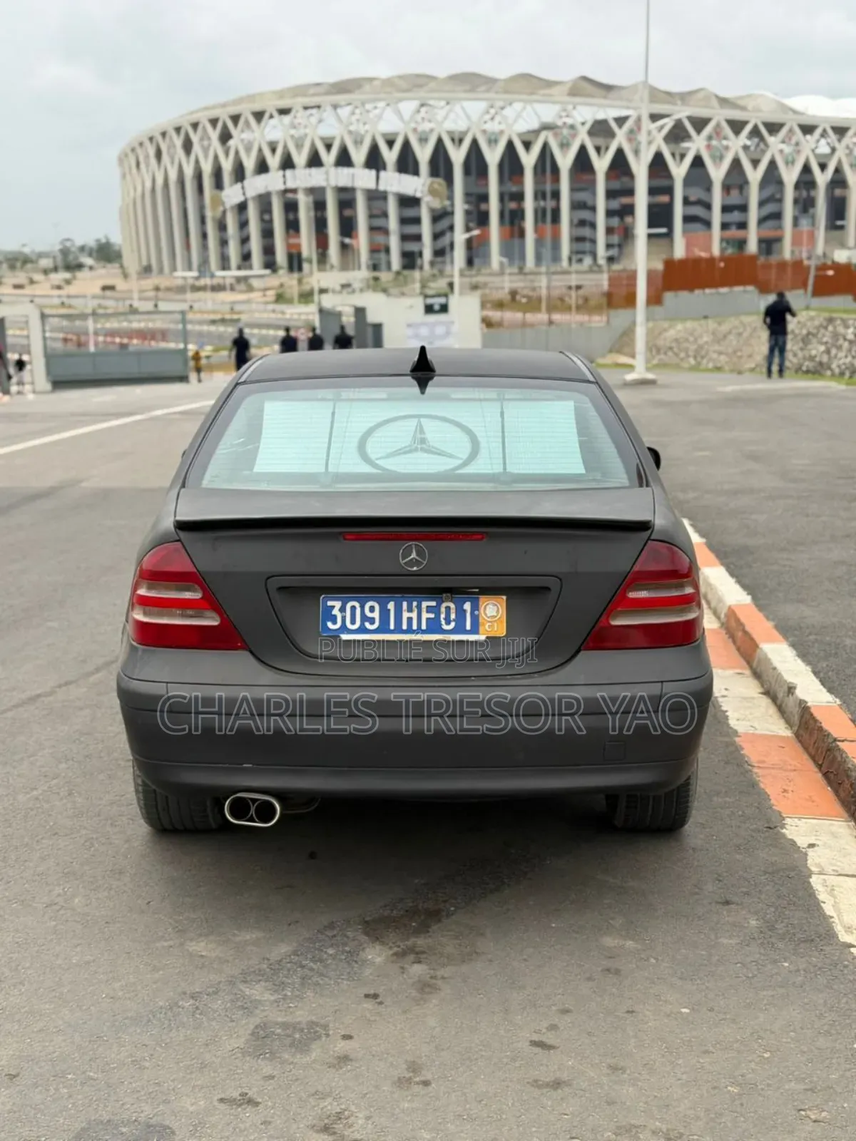 Mercedes-Benz C200 2004 Noir Mat