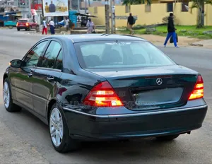 Mercedes-Benz C240 2004 Bleu