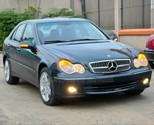 Mercedes-Benz C240 2004 Bleu