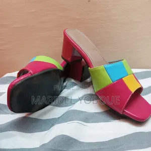 Paire De Mule Presque Neuf, Porté Une Seule Fois