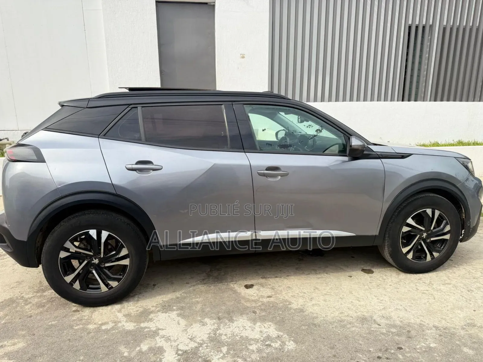Peugeot 2008 2021 Gris