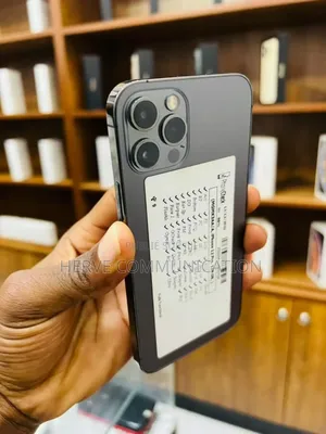 Nouveau Apple iPhone 12 Pro 128 GB Noir