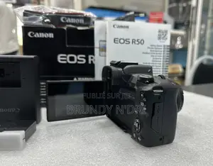 Canon Eos R50 + Rf-S 18-45mm F4.5-6.3 Is STM