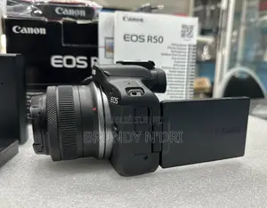 Canon Eos R50 + Rf-S 18-45mm F4.5-6.3 Is STM