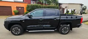 Mitsubishi L200 2025 Noir
