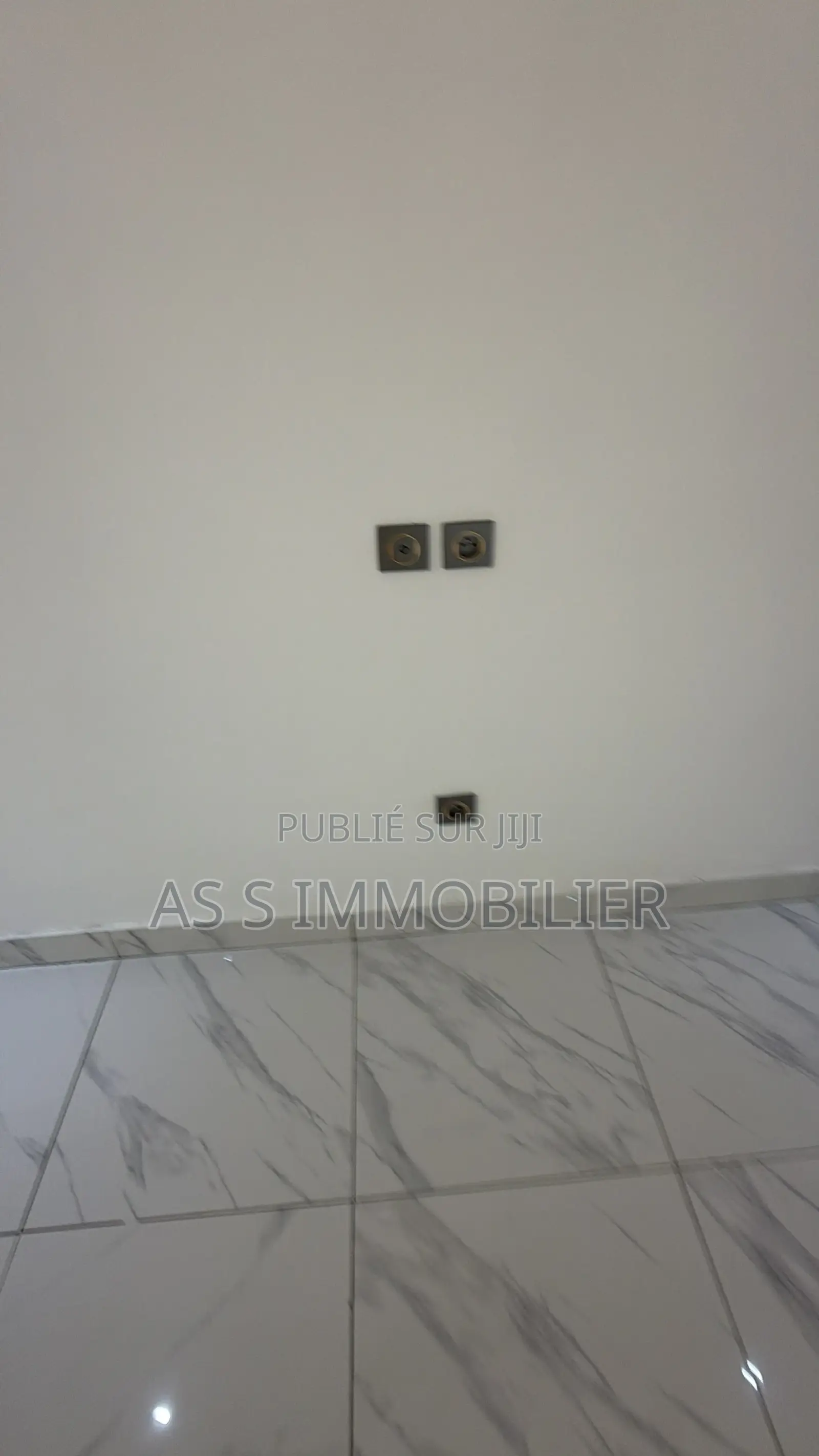 Triplex 7 Pieces Nouveau Chu Base Cie