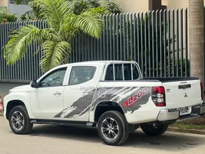 Mitsubishi L200 2024 Blanc
