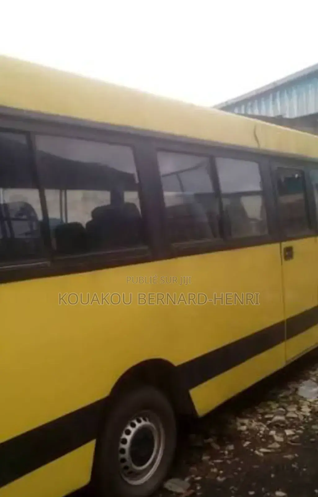 Mercedes-Benz T1/TN 1998 Jaune