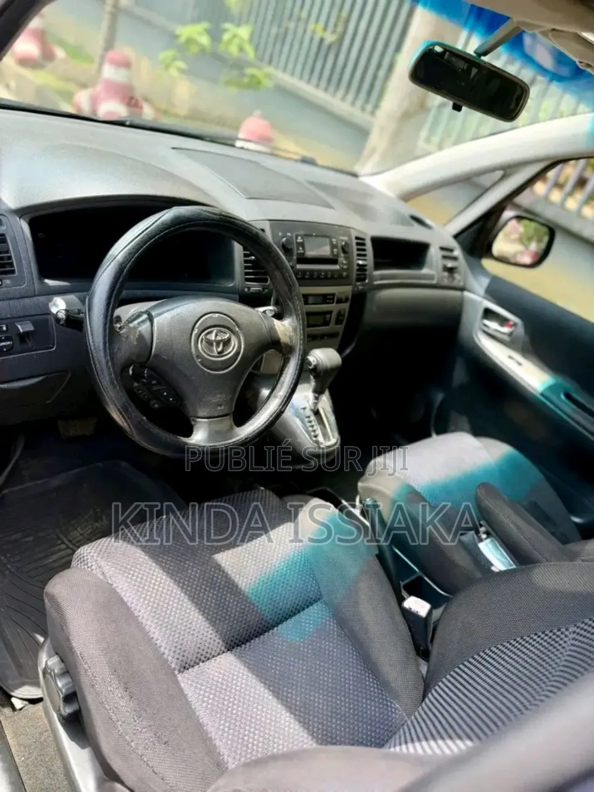 Toyota Corolla Verso 2004 Gris