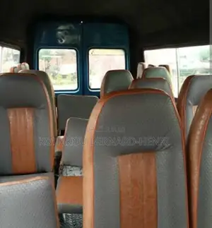 Mercedes-Benz T1/TN 1998 Jaune