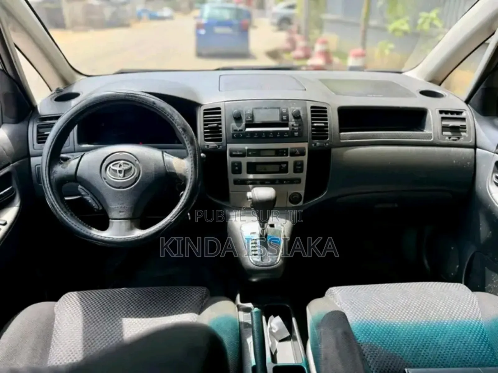 Toyota Corolla Verso 2004 Gris