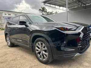 Nouveau Toyota Grand Highlander 2025 Noir