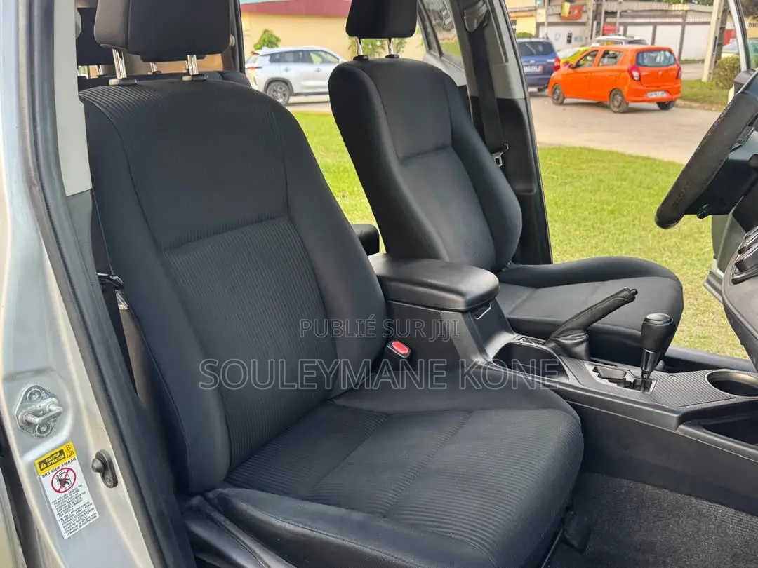 Toyota RAV4 2016 Gris