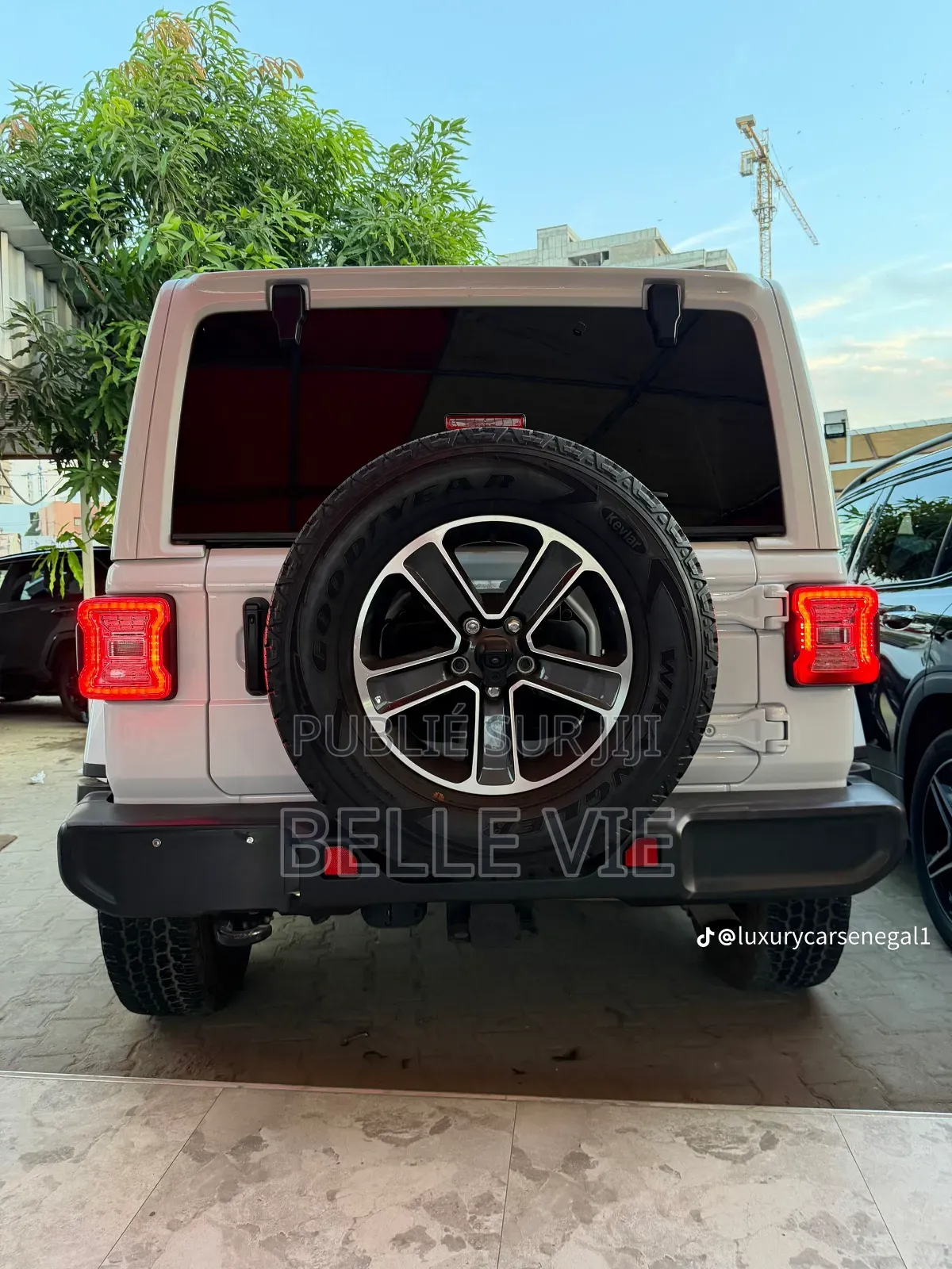 Jeep Wagoneer Series II 2023 Vert