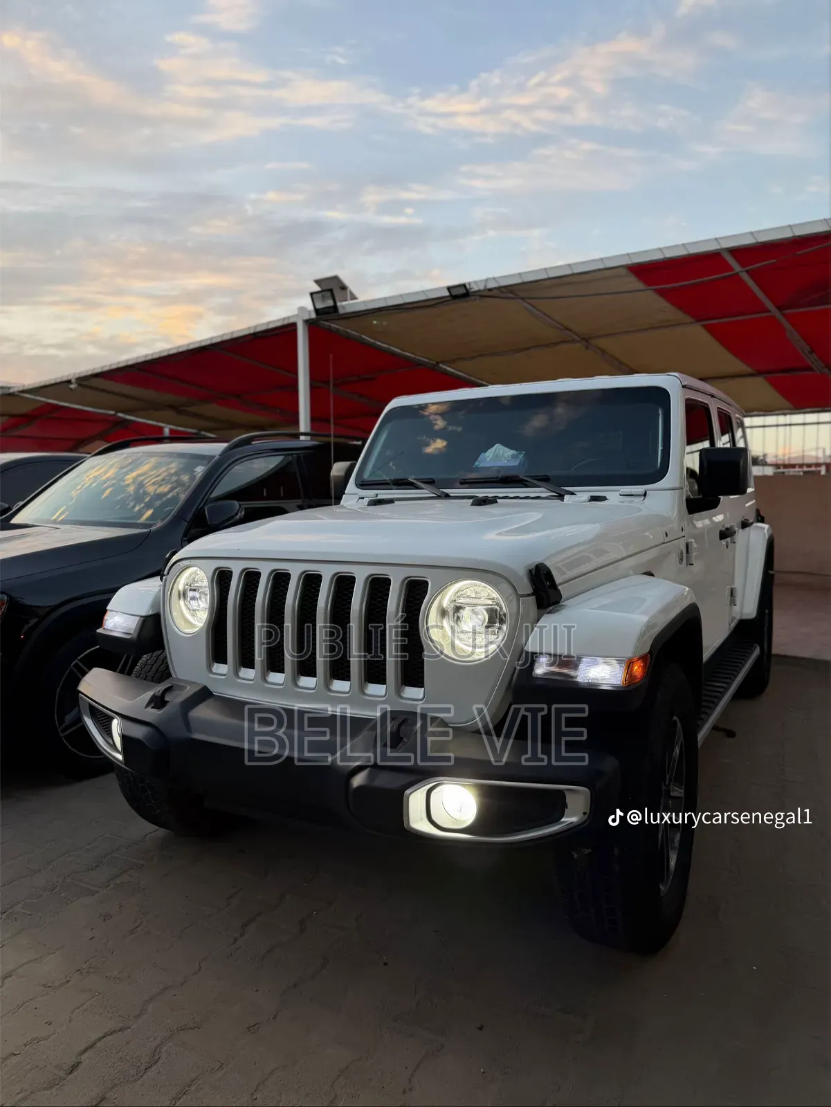 Jeep Wagoneer Series II 2023 Vert