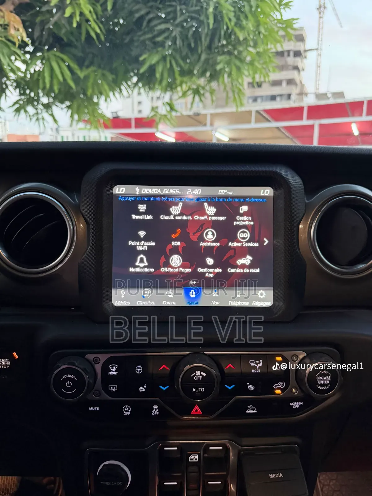 Jeep Wagoneer Series II 2023 Vert