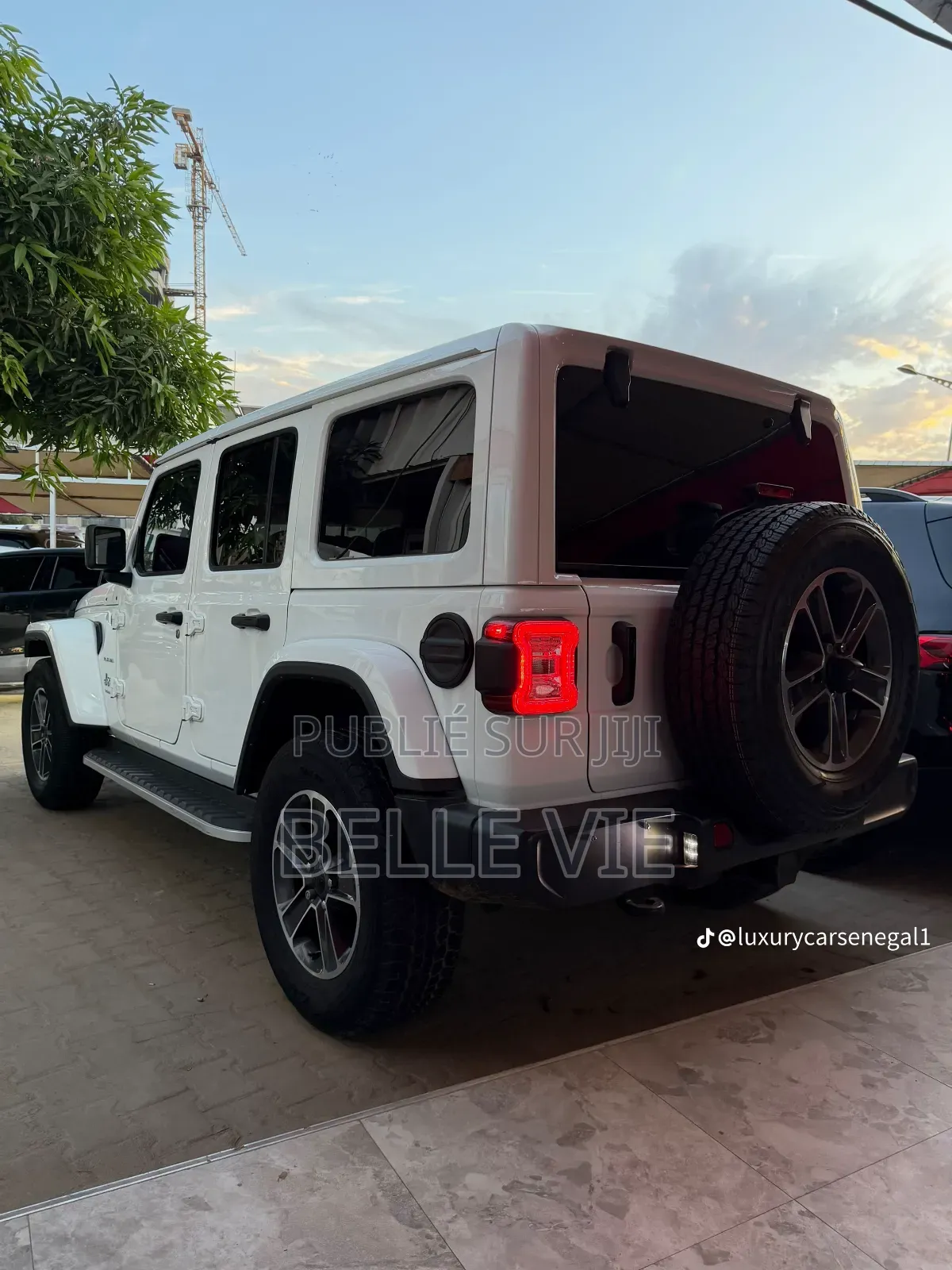 Jeep Wagoneer Series II 2023 Vert