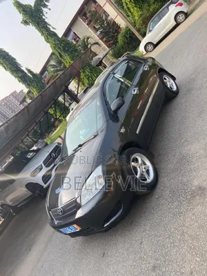 Toyota Corolla 2004 Noir