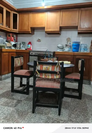 8chbre Duplex dans Une Grande Villa De, Cocody à Vendre