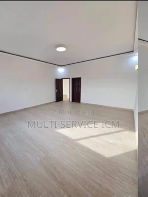 Furnished 3chbre Appartement dans Ismaël Coulibaly, Cocody à Vendre