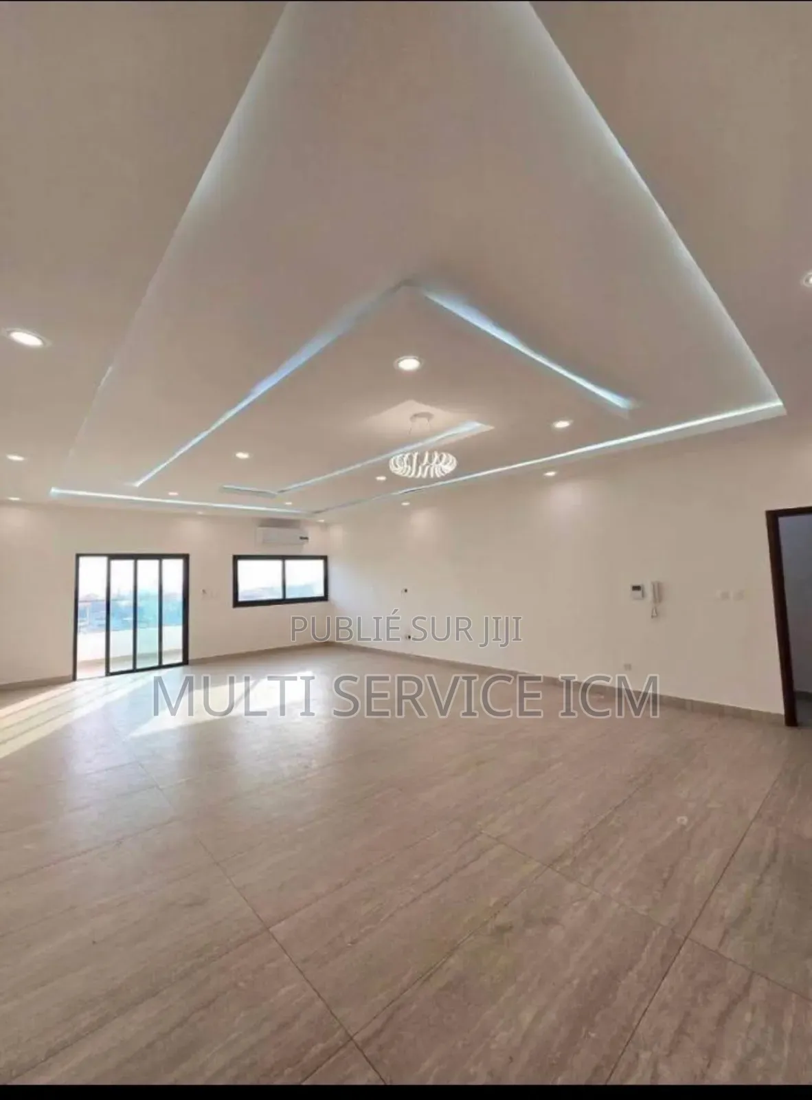 Furnished 3chbre Appartement dans Ismaël Coulibaly, Cocody à Vendre