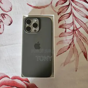 Apple iPhone 15 Pro Max 1 TB Gris