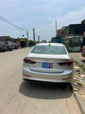 Hyundai Elantra ECO 2018 Gris