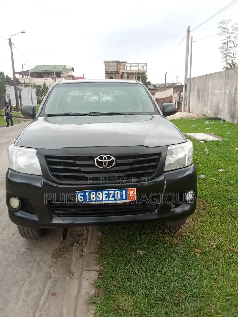 Toyota Hilux 2018 Gris