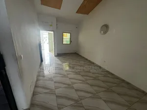 Une Opportunité De Vente d'Une Villa Basse De 4 Pièces À Cocody Angré