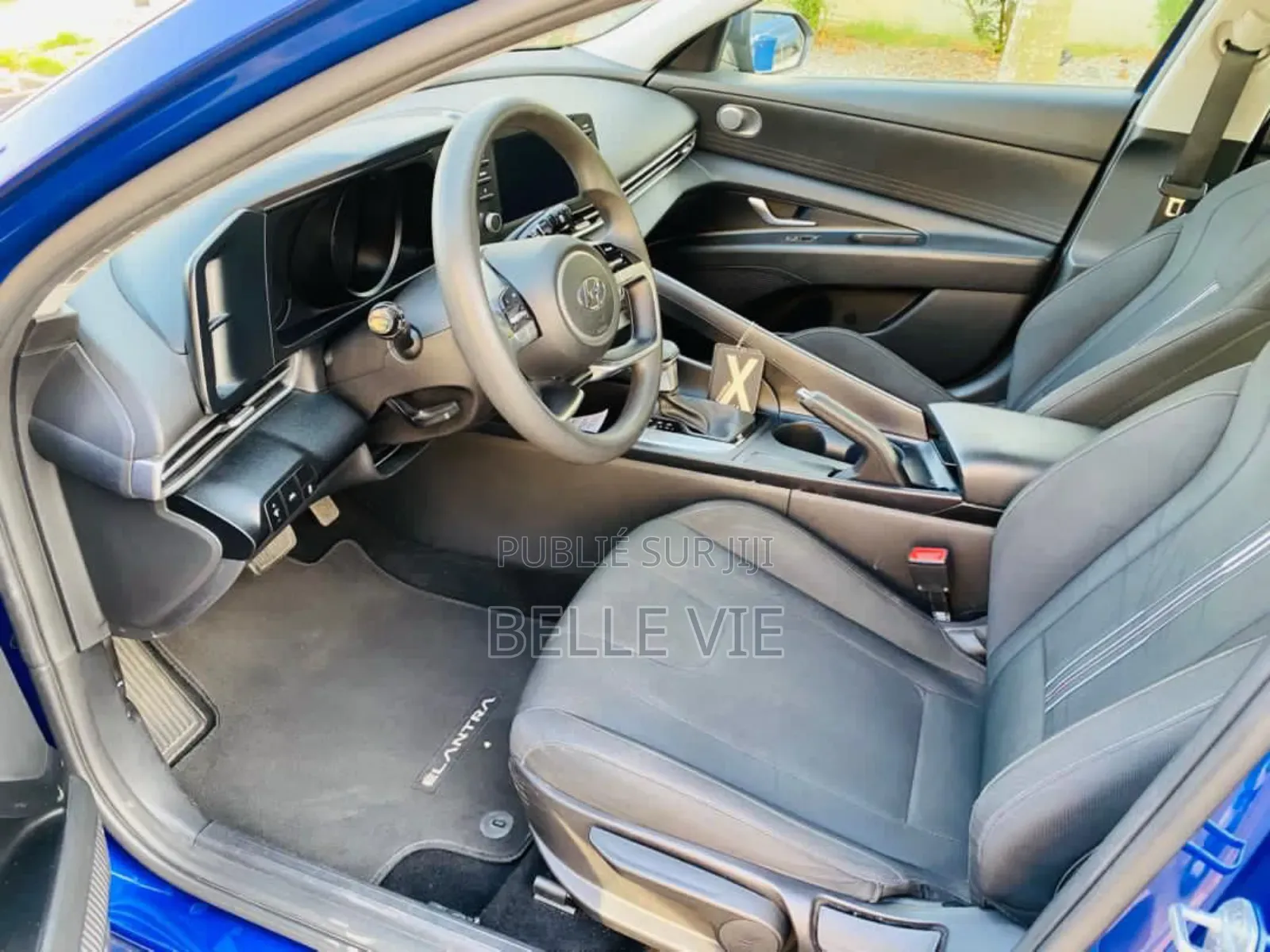 Hyundai Elantra Limited 2022 Bleu