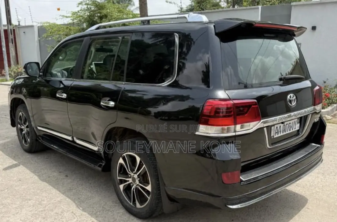 Toyota Land Cruiser Prado 2016 Noir
