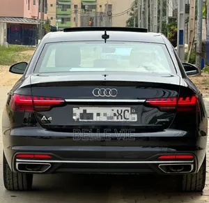 Audi A4 2023 Noir