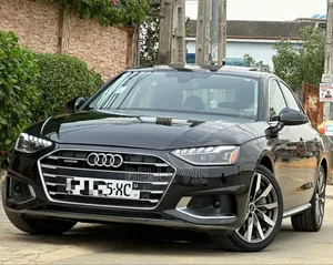 Audi A4 2023 Noir