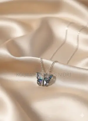 Vend De Chaîne Et Bracelet