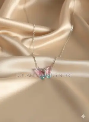 Vend De Chaîne Et Bracelet